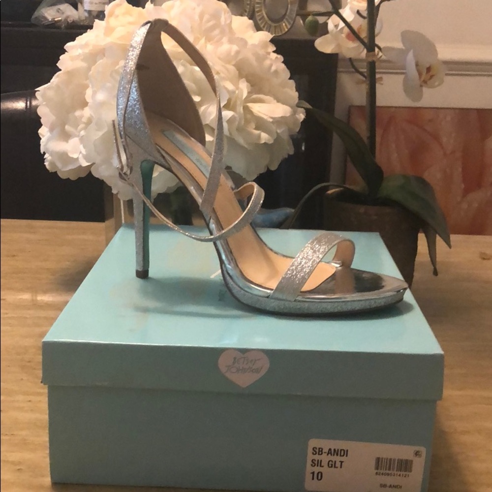 Betsy Johnson SB-Andi Silver Glitter BNIB